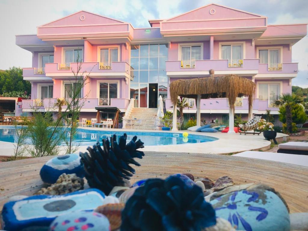 Cunda Leo Boutique Hotel & Pool Ayvalı Eksteriør billede